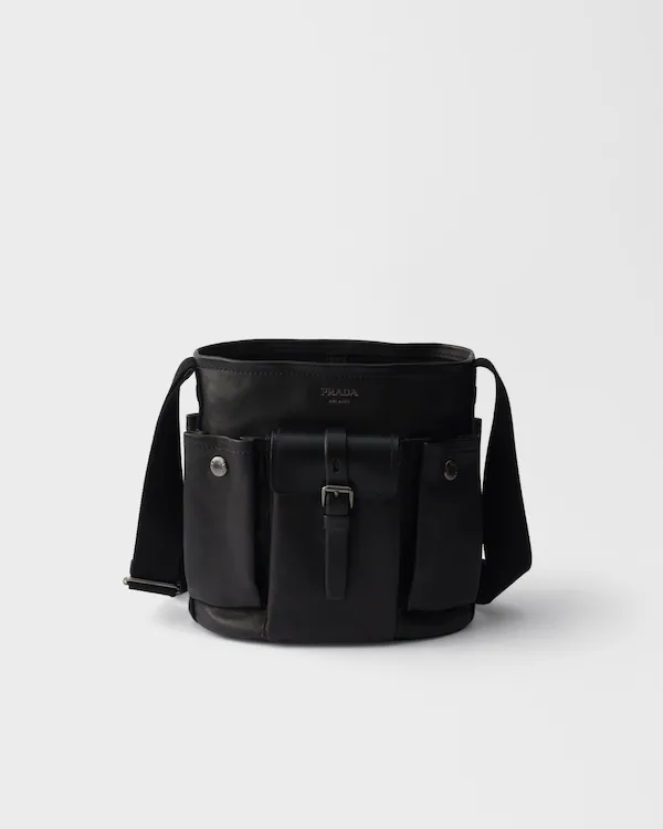 Prada Route-ledder mini-bucketbag
