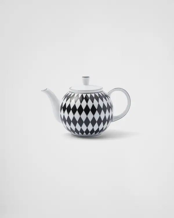 Porcelain teapott - Schackmönster