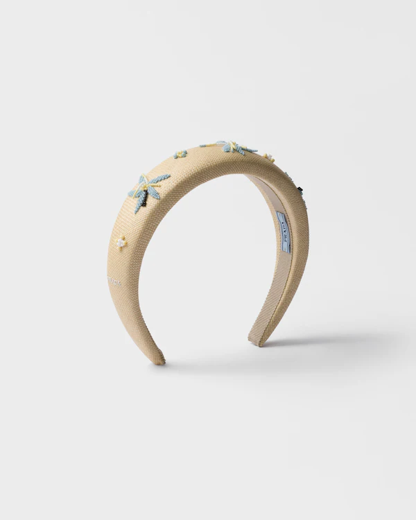 Stickad tygband