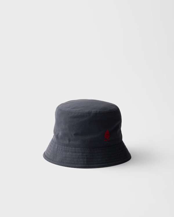 Gammal gabardine-buckethatt