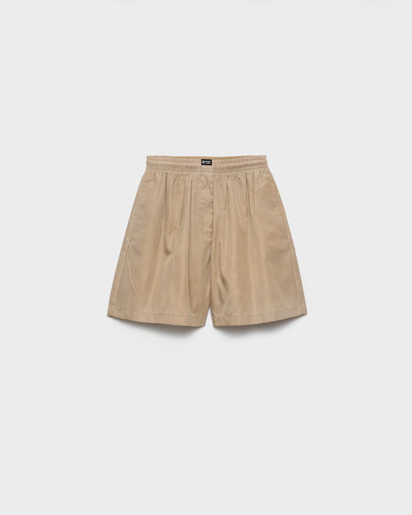 Vårdade Re-Nylon-shortar