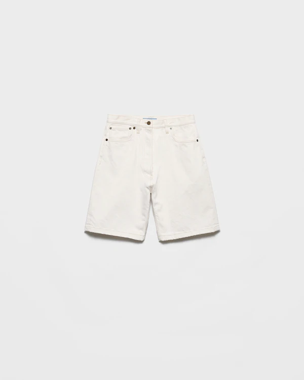 Gamla denimbermudabukser
